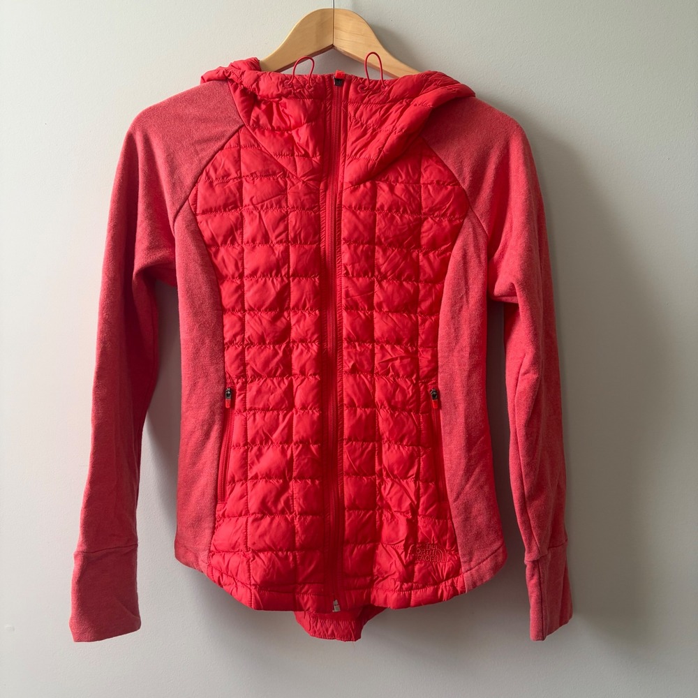 The North Face Womens ThermoBall Hybrid Full Zip Hooded Jacket Red XS NF0A2T16